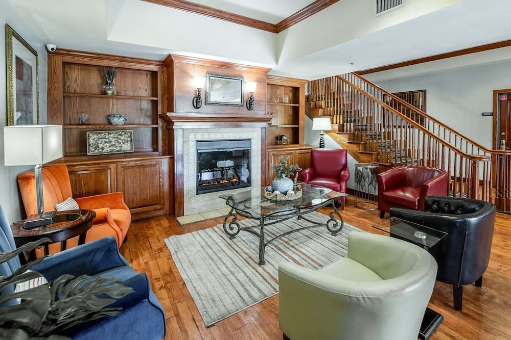 Country Inn & Suites by Radisson, Ontario at Ontario Mills, CA