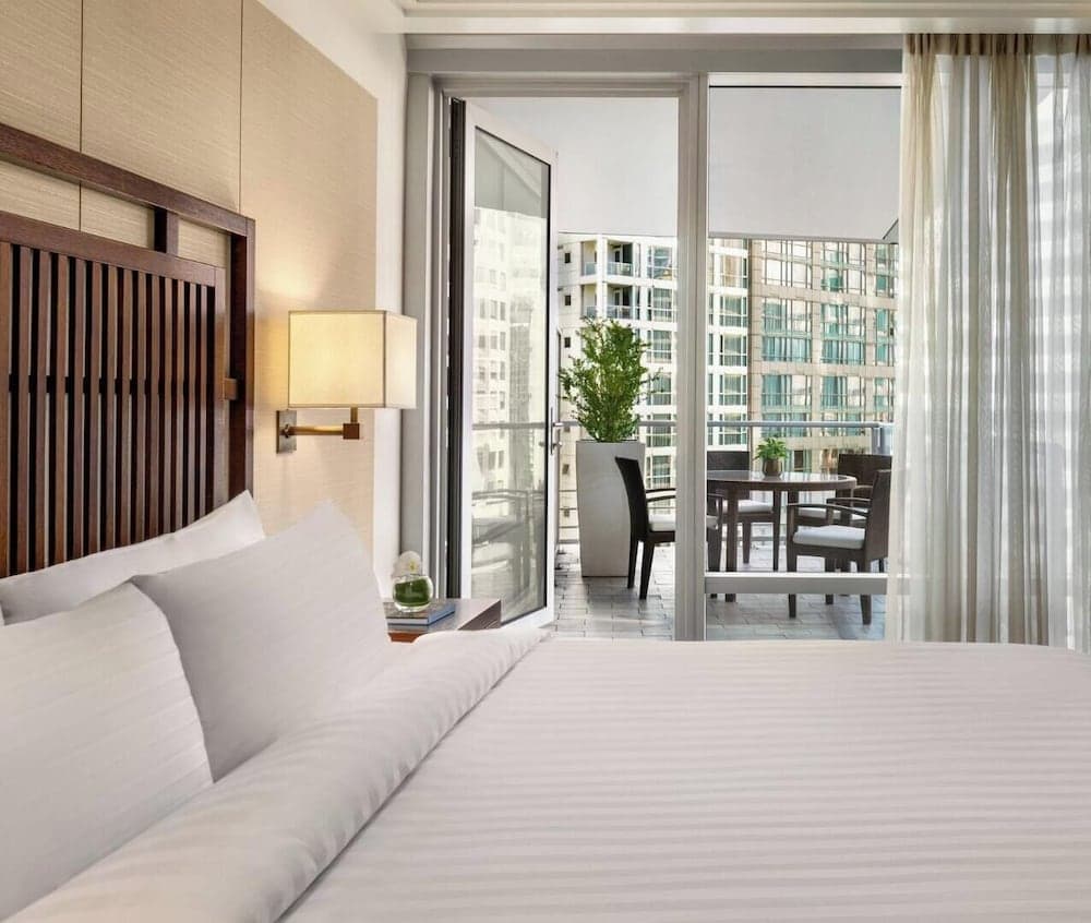 Hyatt Vancouver Downtown Alberni