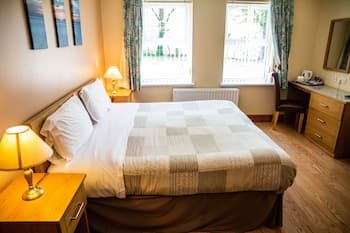 Groarty House & Manor B&B