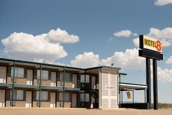 Motel 8 Laramie