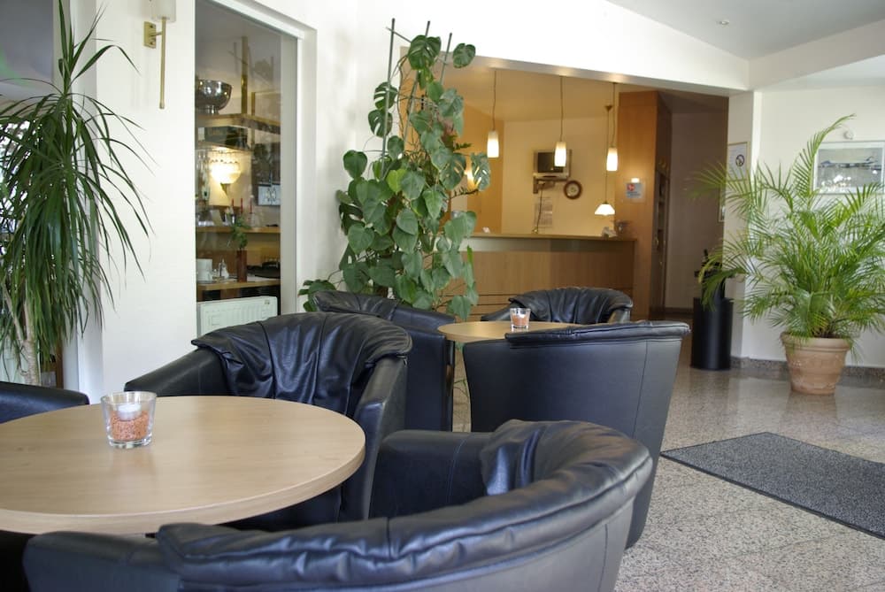 Airport BusinessHotel Köln