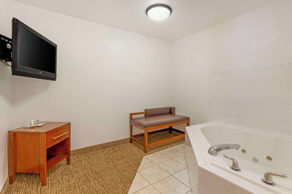 Comfort Suites Longmont