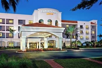 Courtyard By Marriott Stuart