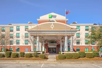 Holiday Inn Express & Suites Gulf Shores, an IHG Hotel