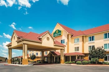 La Quinta Inn & Suites by Wyndham Russellville