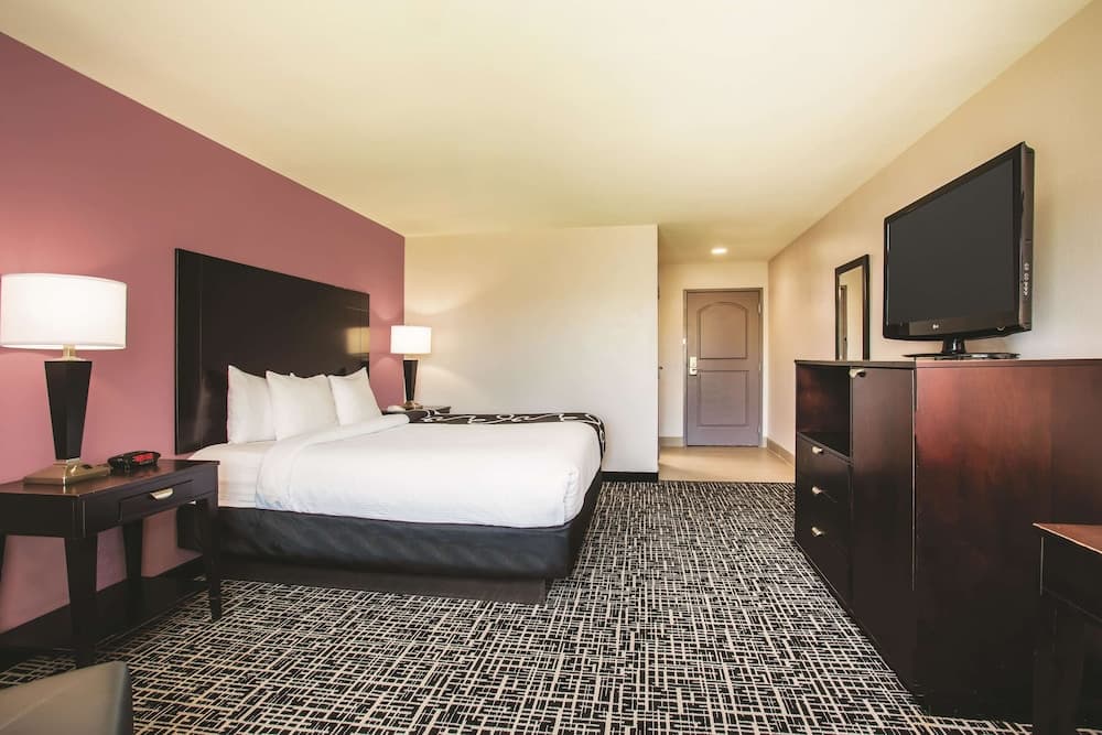 La Quinta Inn & Suites by Wyndham Russellville