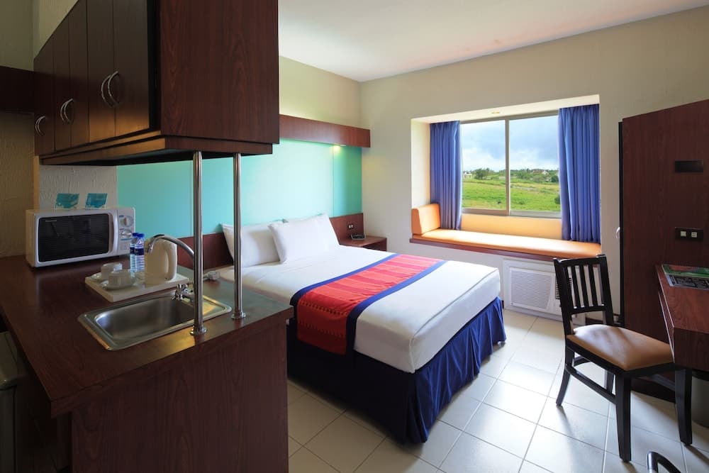 Microtel by Wyndham Eagle Ridge