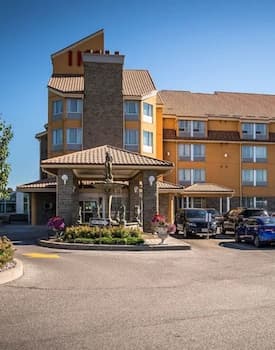 Monte Carlo Inn Barrie Suites