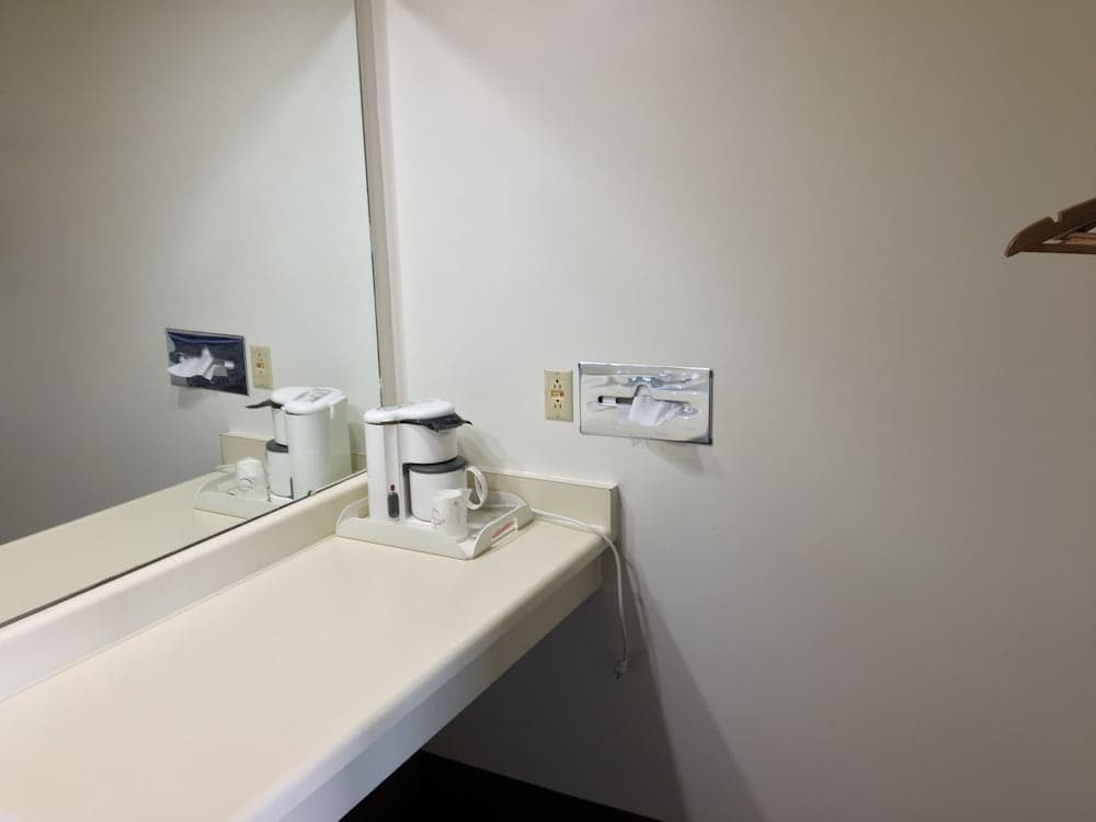 Thunderbird Motor Inn Baraboo