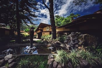 Loto Azul Resort and Spa