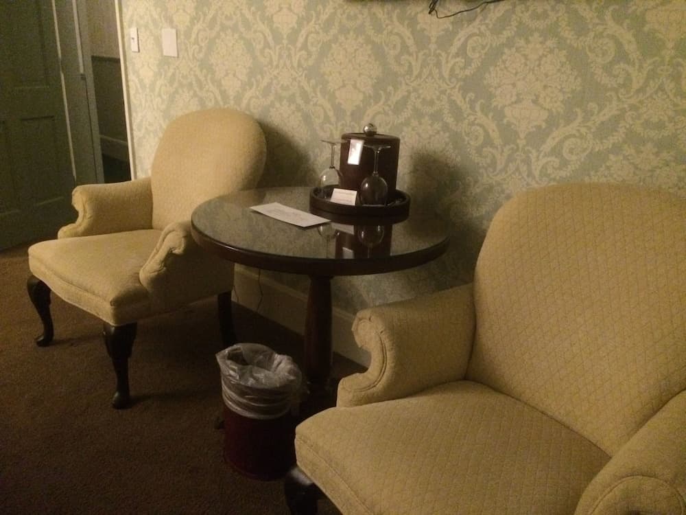 The General Palmer Hotel