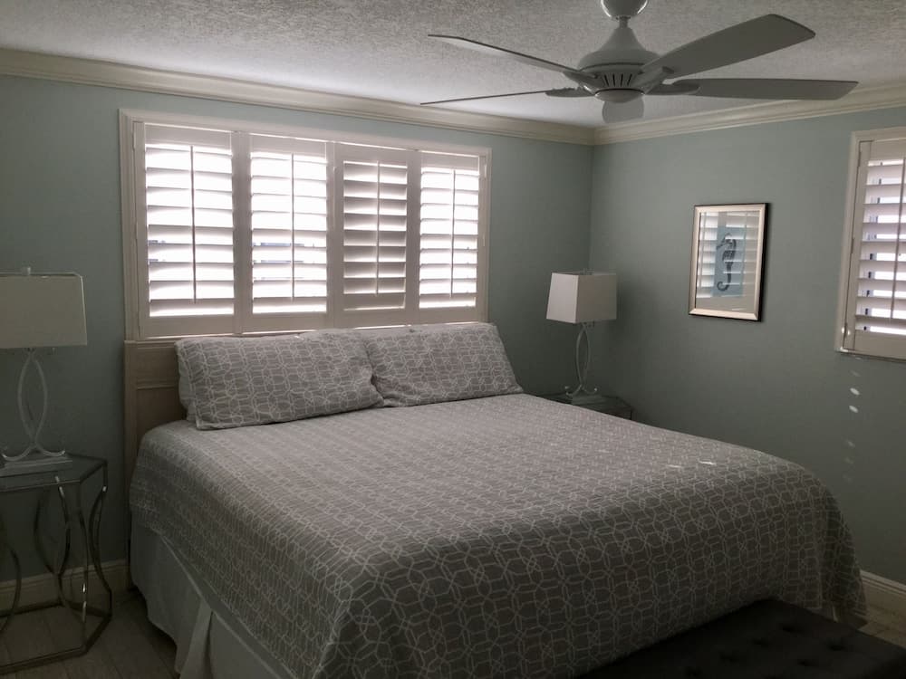 Island House Beach Resort