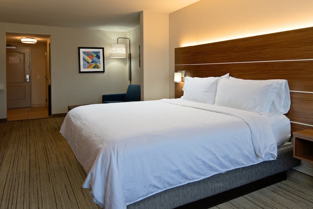 Holiday Inn Express Hotel & Suites Fresno South by IHG