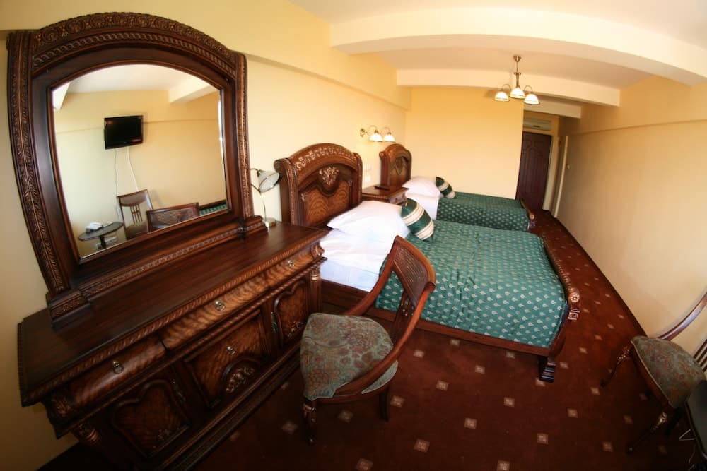 Hotel Daisy Superior