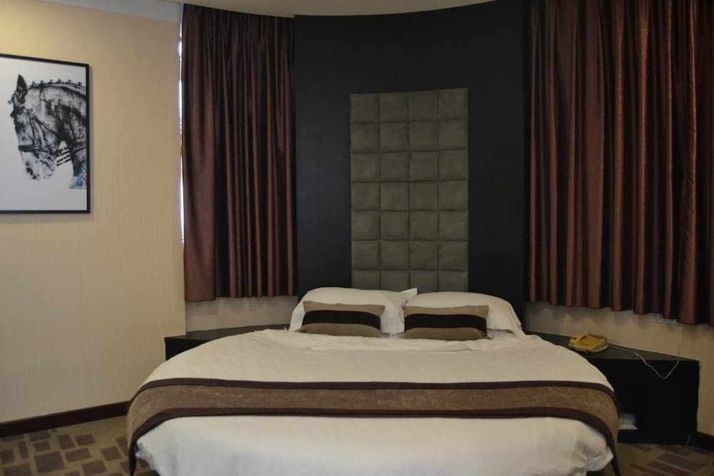 Henry Business Hotel