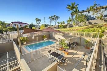 Gladstone Downtown Central Apartment Hotel