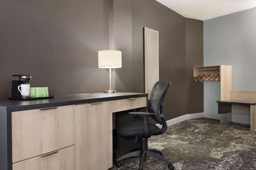 Travelodge by Wyndham Alma