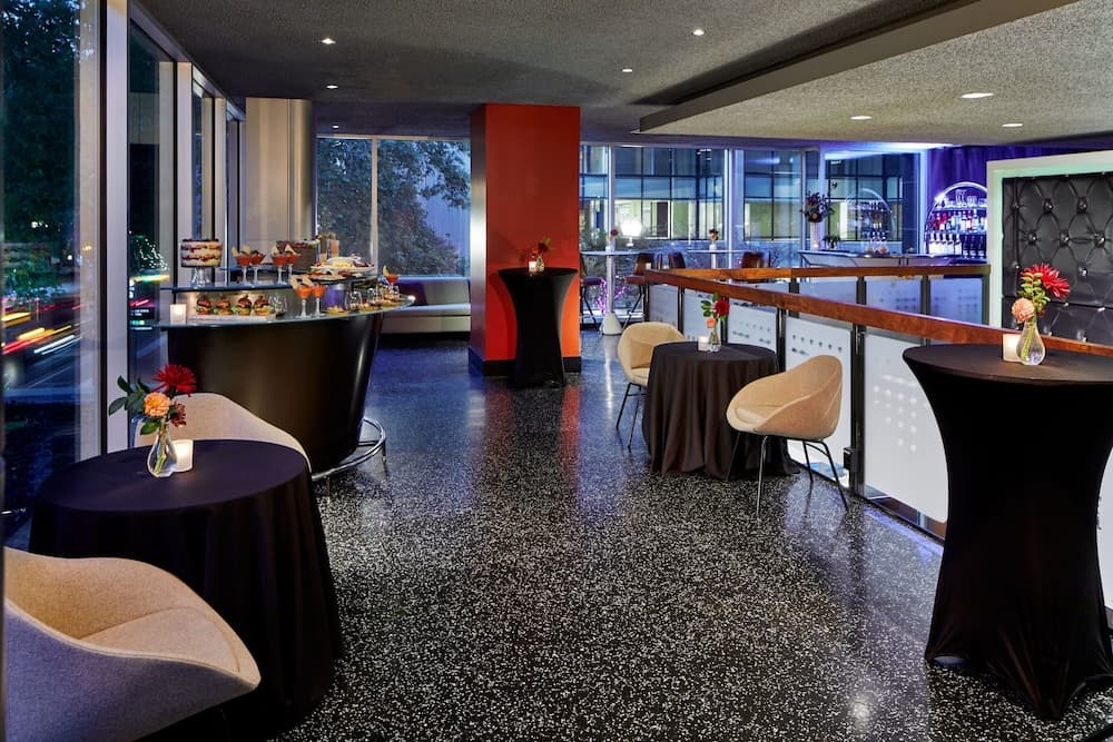 Courtyard by Marriott Portland City Center