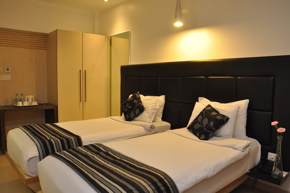 Oriental Residency Hotel