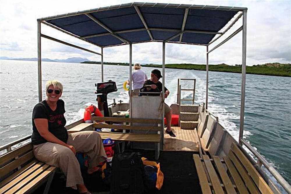 Palmlea Farms Lodge & Bures