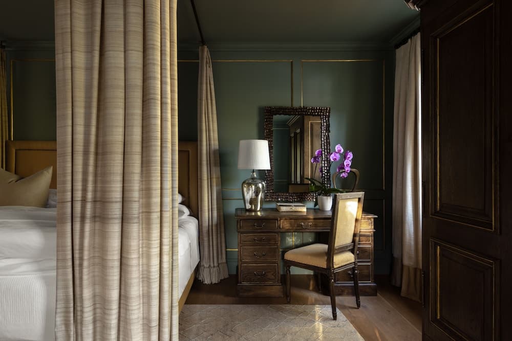 Akademie Street Boutique Hotel