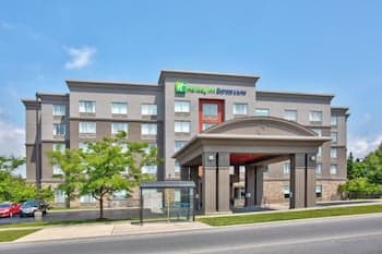 Holiday Inn Express & Suites Kingston Central, an IHG Hotel