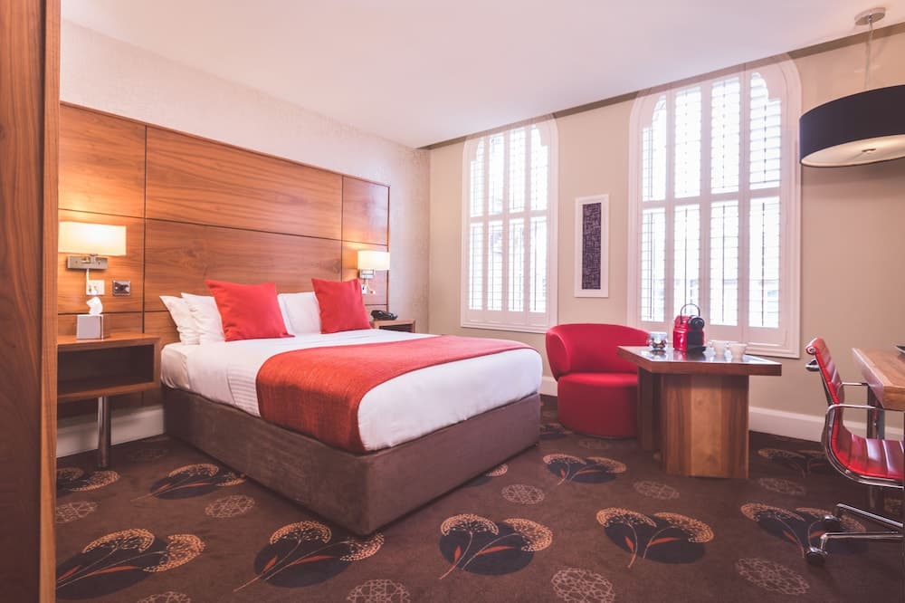 Dukes at Queens Boutique Hotel