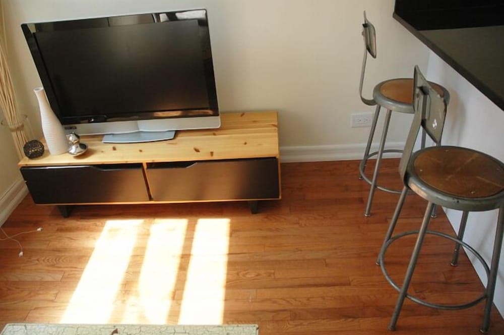 Midtown East 1 Bedroom DR08