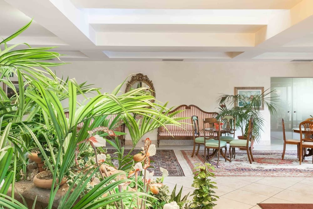 Alexia Palace Hotel Residence