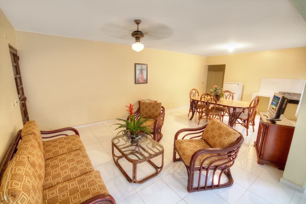 Apart-Hotel Plaza Colonial