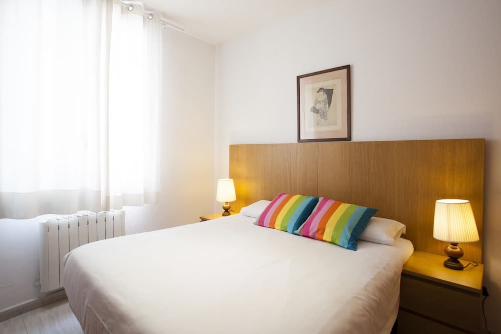 Las Ramblas Pasaje Bacardi Apartments