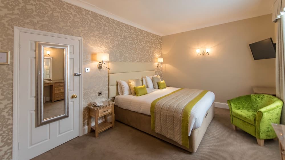 The Royal & Fortescue