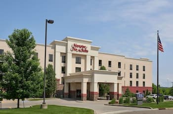 Hampton Inn & Suites Canton