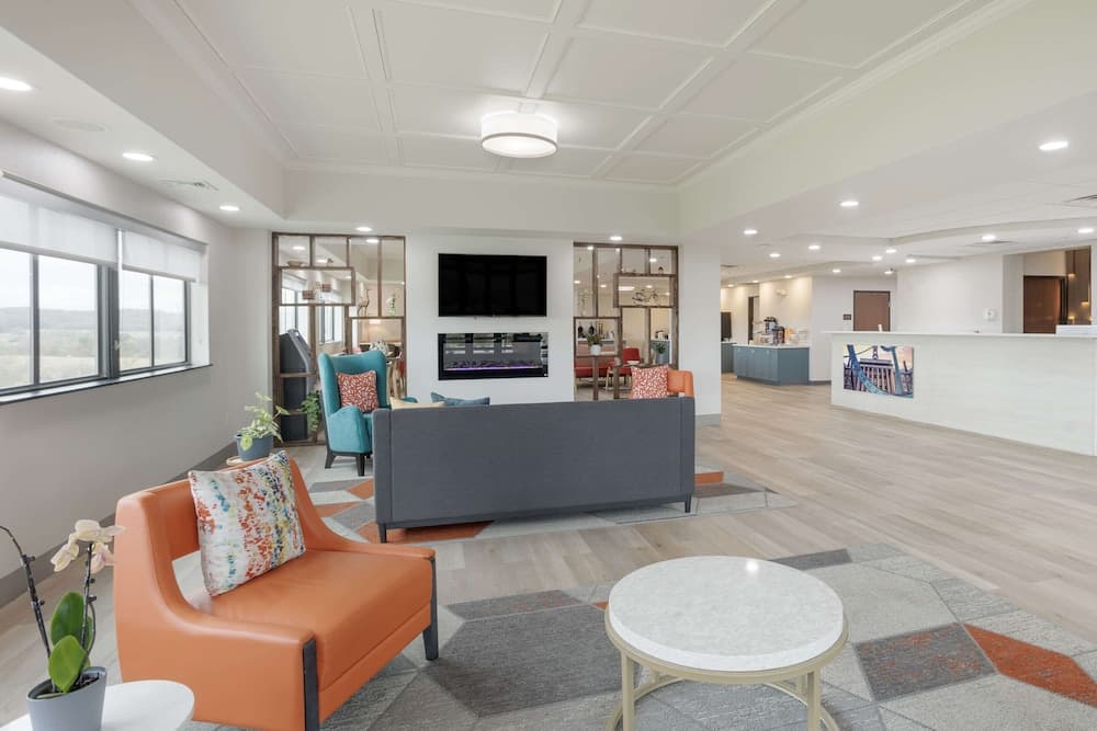 Comfort Suites Bloomsburg