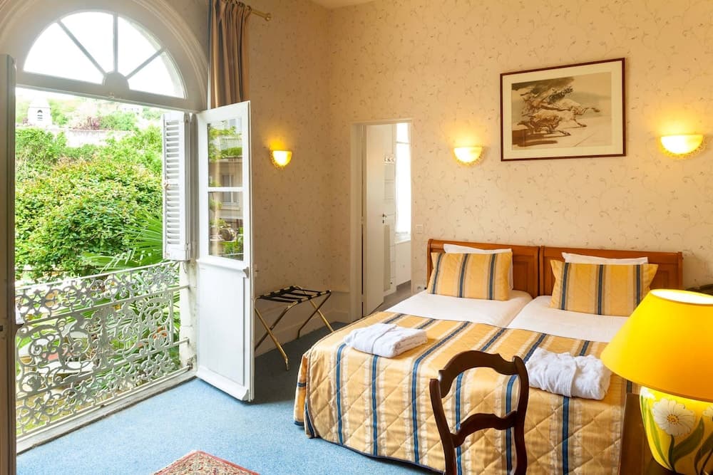 Logis Hôtel Le Plantagenêt