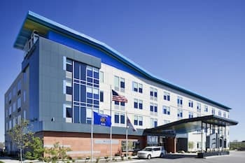 Aloft Green Bay