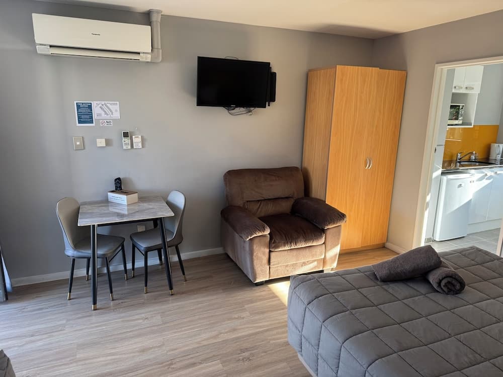 Gothic Heights Motel