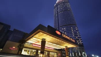 Crowne Plaza Yantai Seaview by IHG