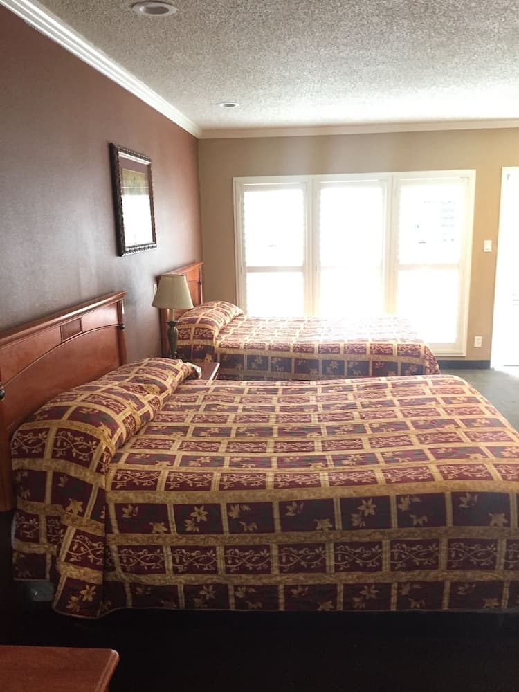 Bevonshire Lodge Motel