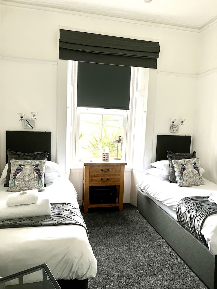 Bythesea Guest House