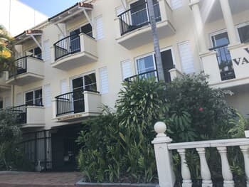 Villa Vaucluse Apartments of Cairns