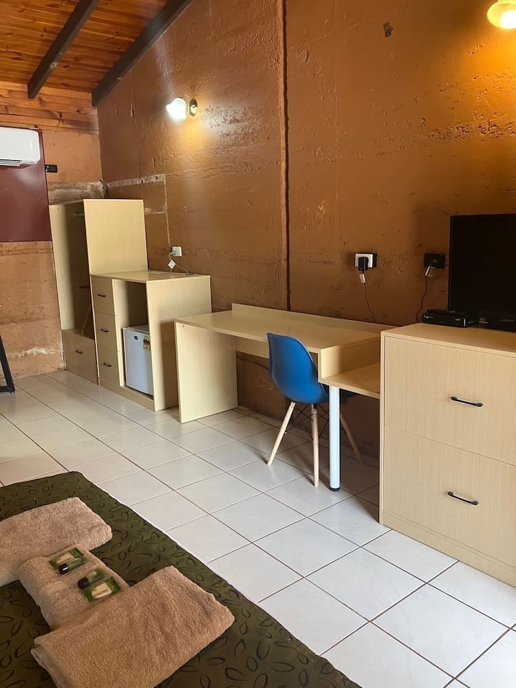 Territory Manor Motel & Caravan Park