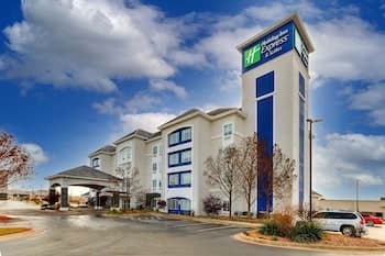 Holiday Inn Express & Suites Ardmore, an IHG Hotel