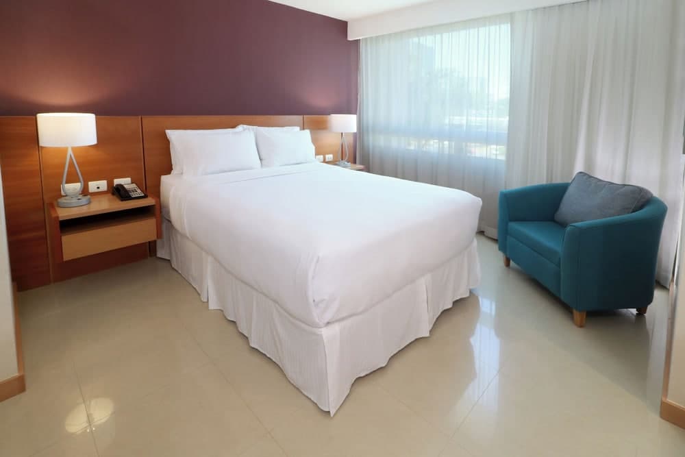 Staybridge Suites Guadalajara Expo by IHG