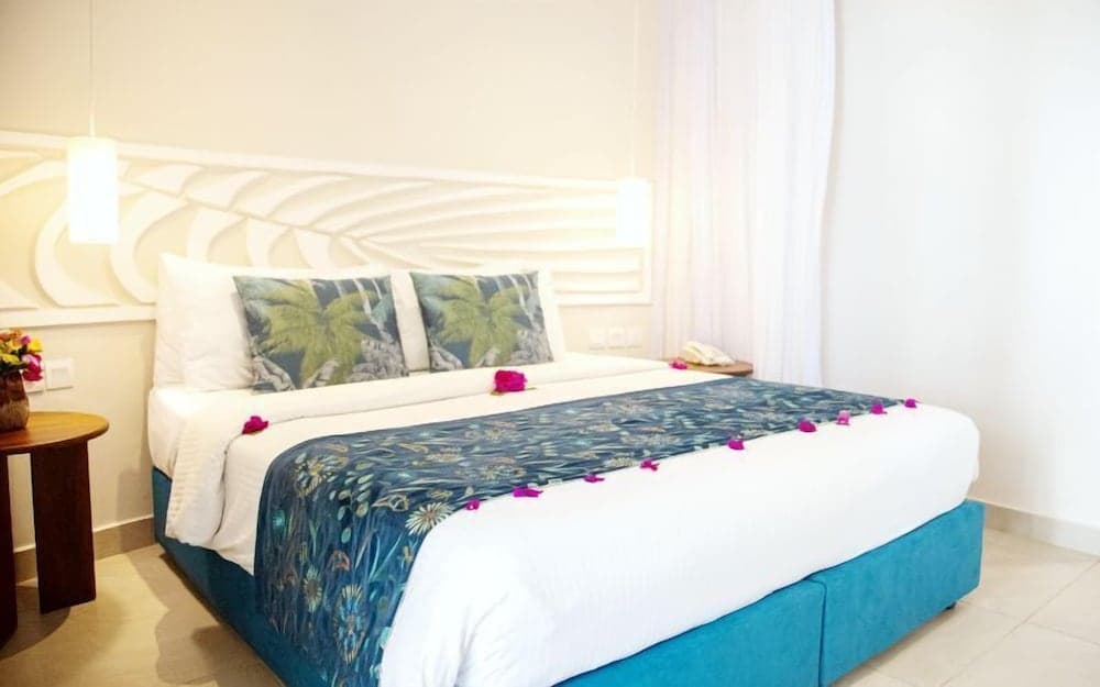 Neptune Village Beach Resort & Spa All Inclusive