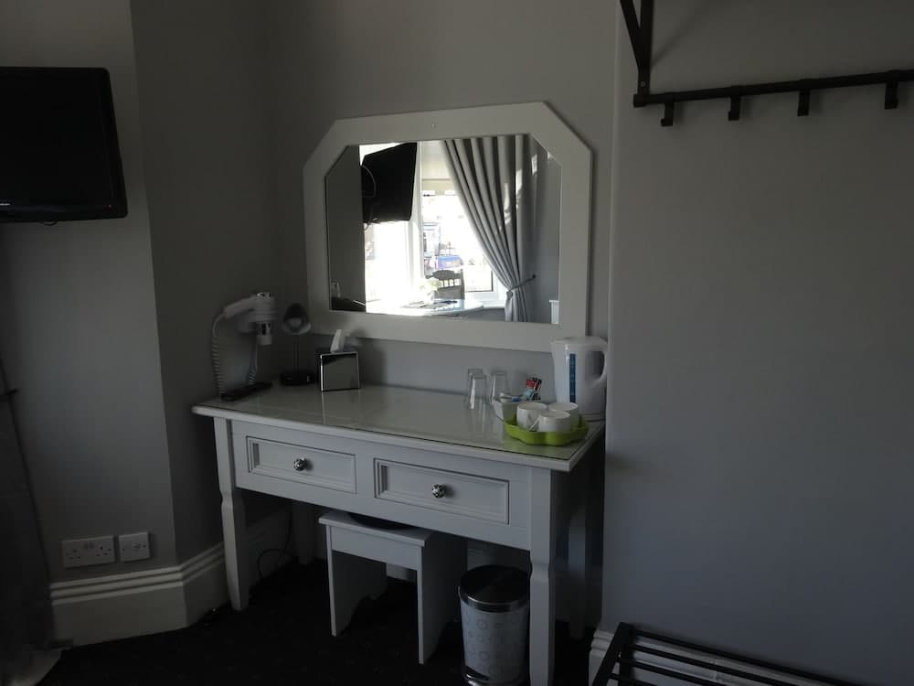 Elmswood Guest House