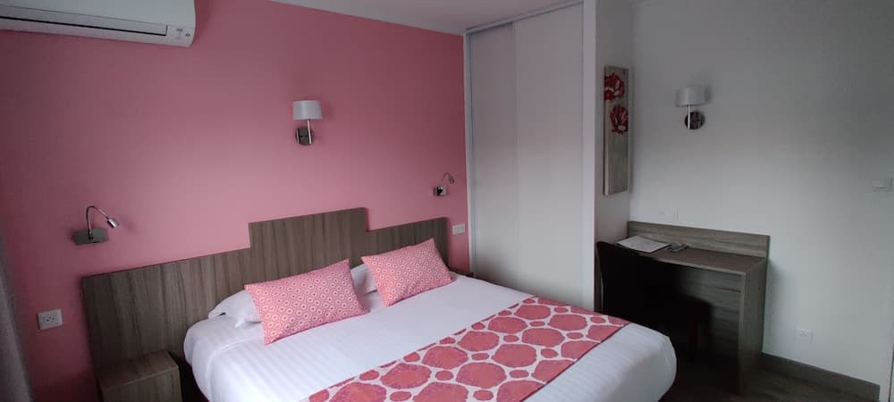 Logis Hotel Les Bleuets