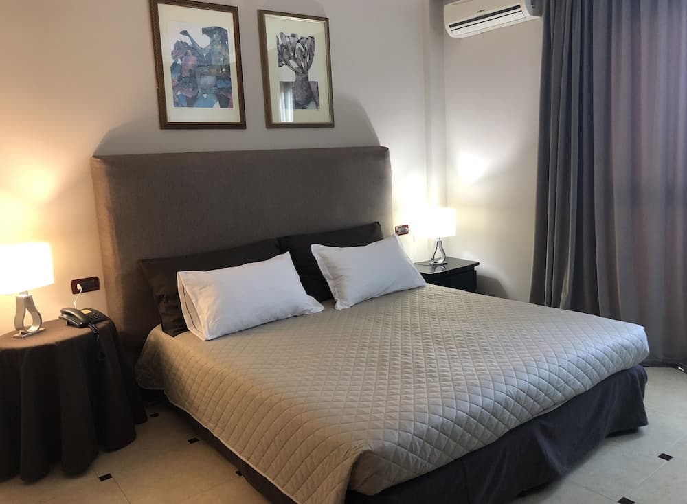 Domizia Palace Hotel