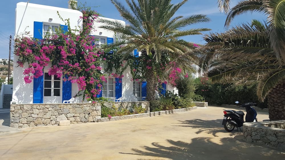 Anemos Studios & Apartments