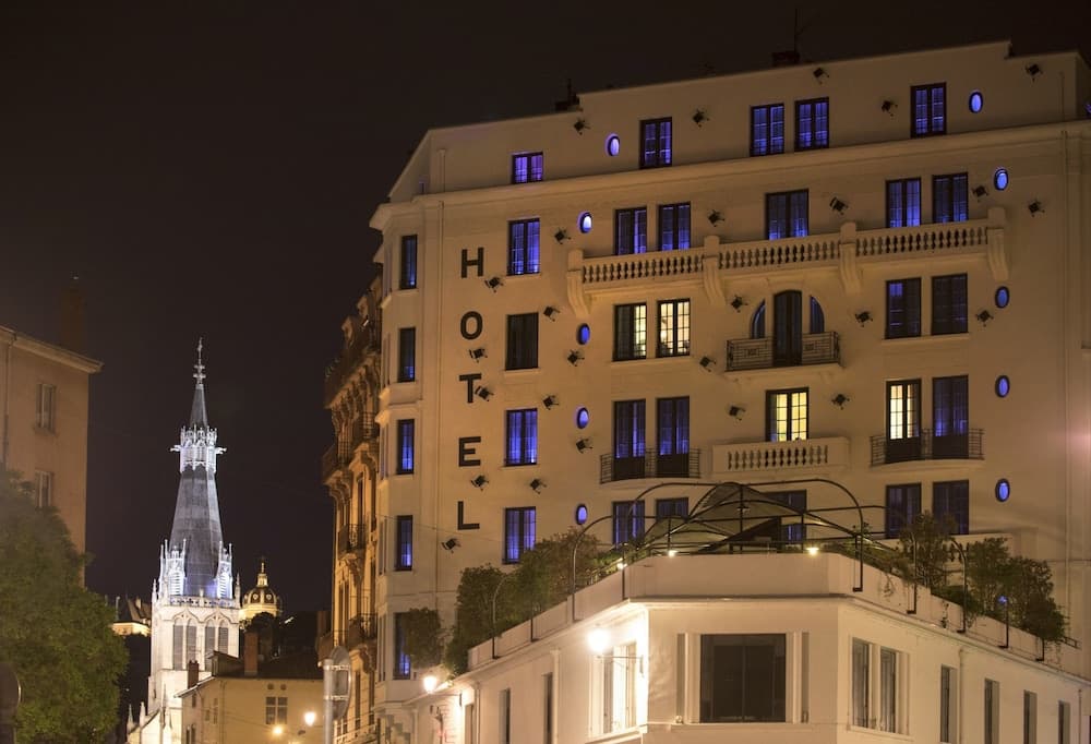 hotel image